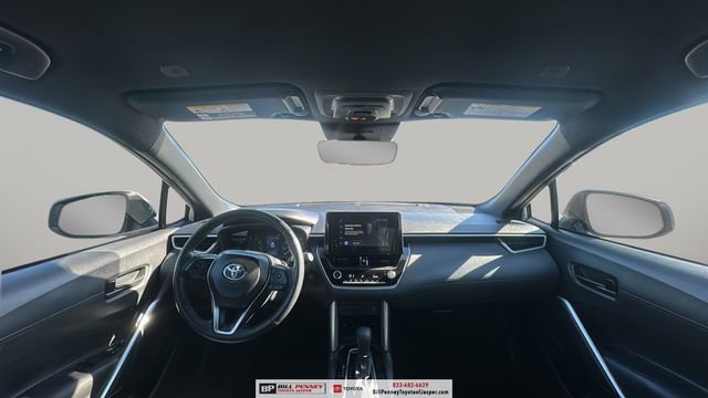 Used 2024 Toyota Corolla Cross SE image 10