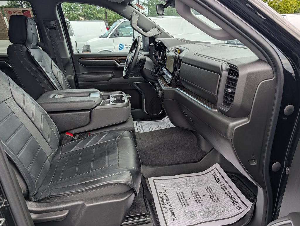 Used 2023 Chevrolet Silverado 1500 LT w/ Protection Package AWD/4WD image 14