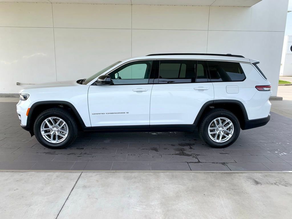 Used 2025 Jeep Grand Cherokee L Laredo w/ Luxury Tech Group I RWD image 8