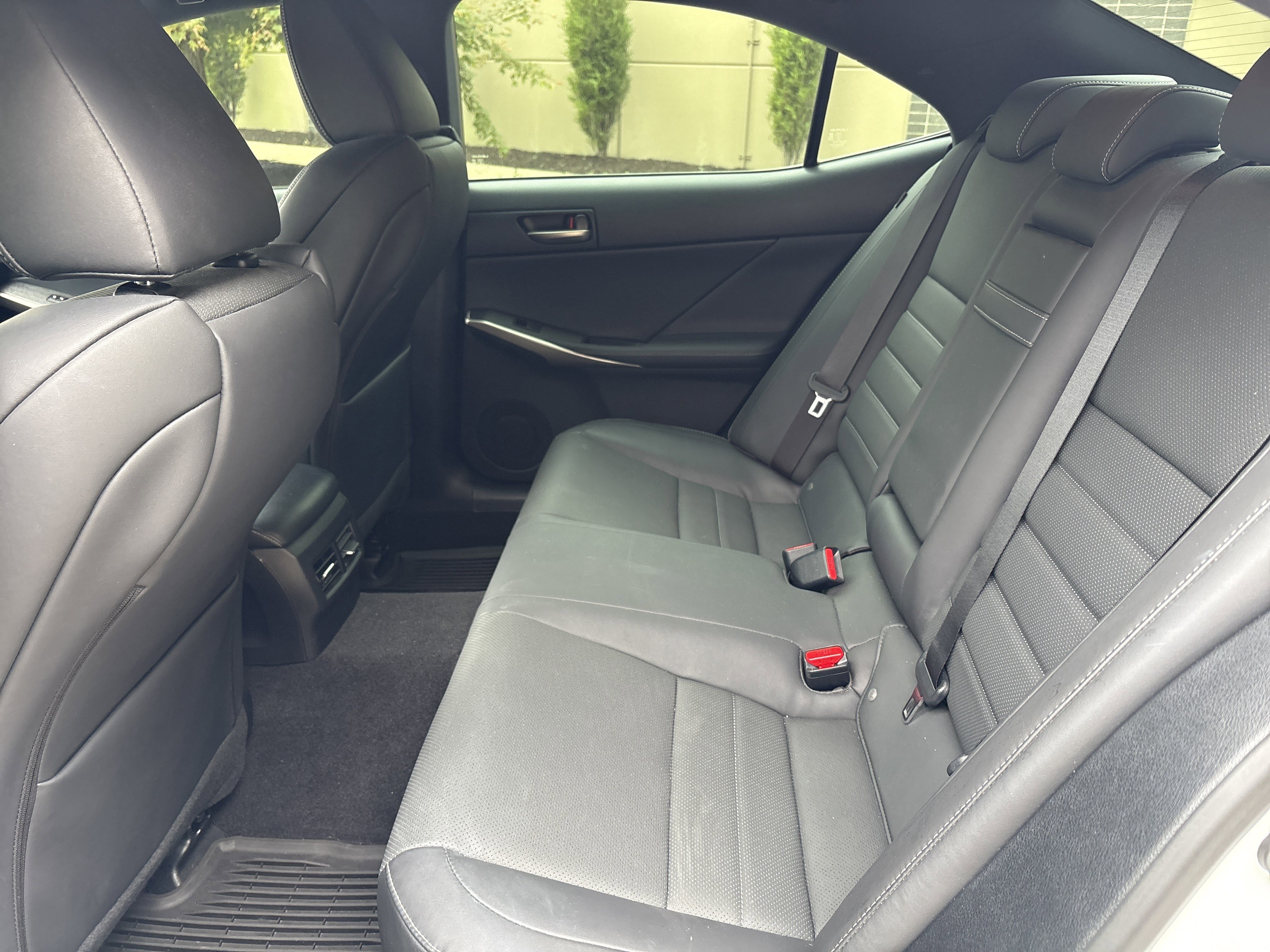 Used 2019 Lexus IS 300 F Sport w/ F Sport Package image 20