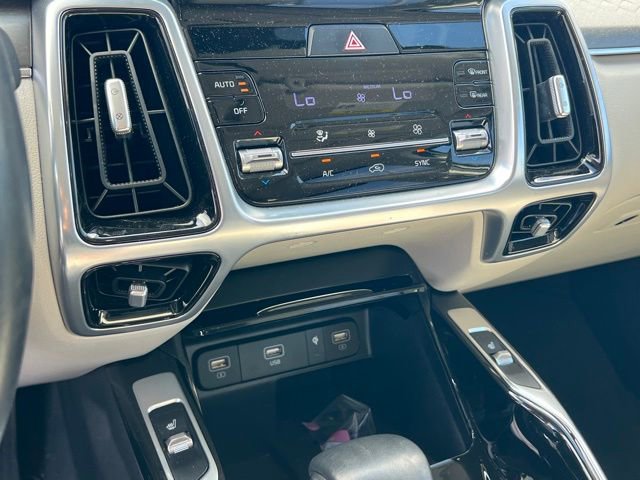 Certified 2022 Kia Sorento SX image 20