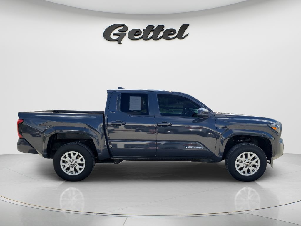 Certified 2024 Toyota Tacoma SR5 w/ SR5 Upgrade Package AWD/4WD image 4