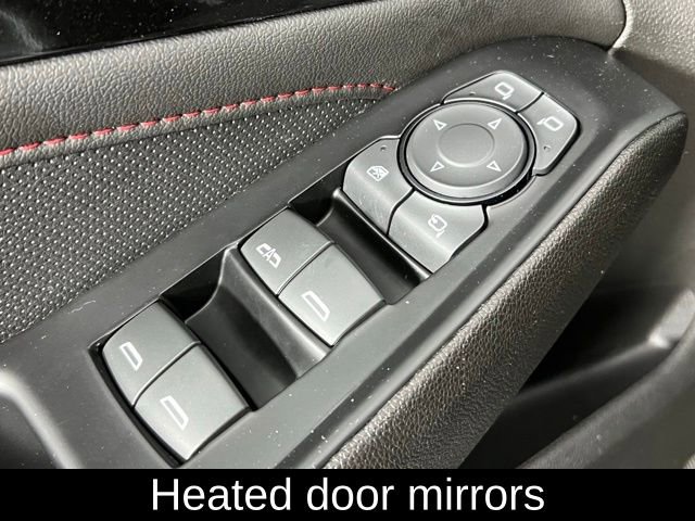 Used 2023 Chevrolet Traverse RS image 17