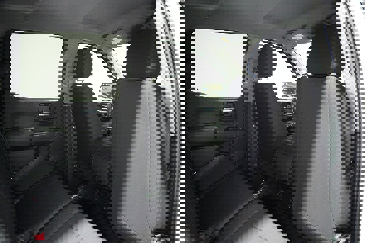 Used 2021 Chevrolet Silverado 1500 Custom image 27