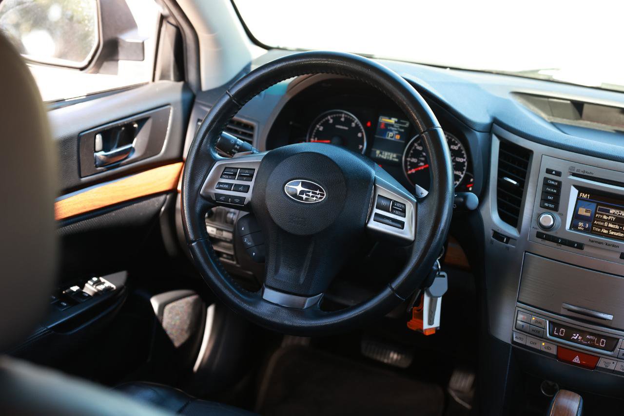 Used 2013 Subaru Outback 2.5i Limited w/ Moonroof Pkg image 29