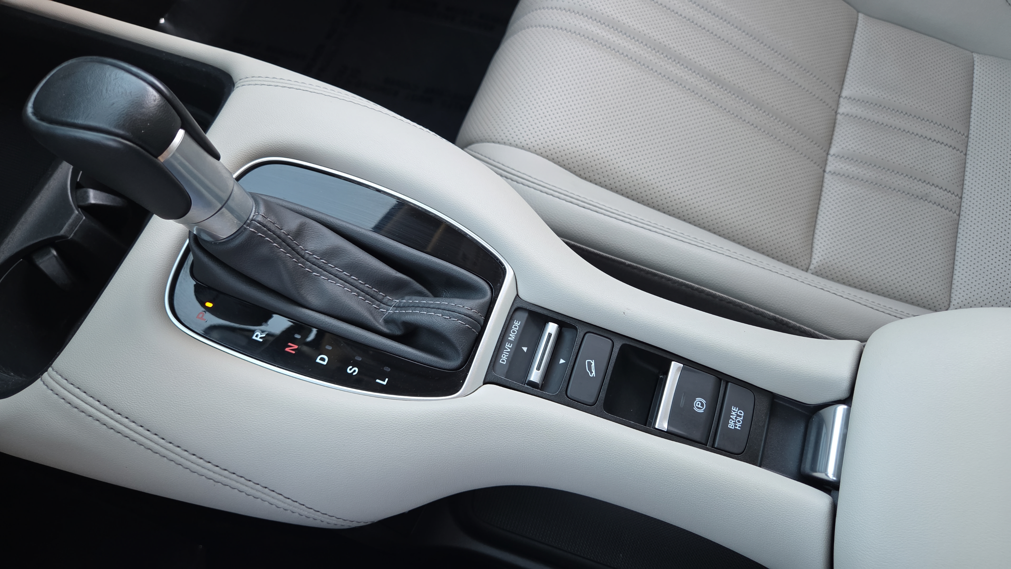 Certified 2023 Honda HR-V EX-L image 31