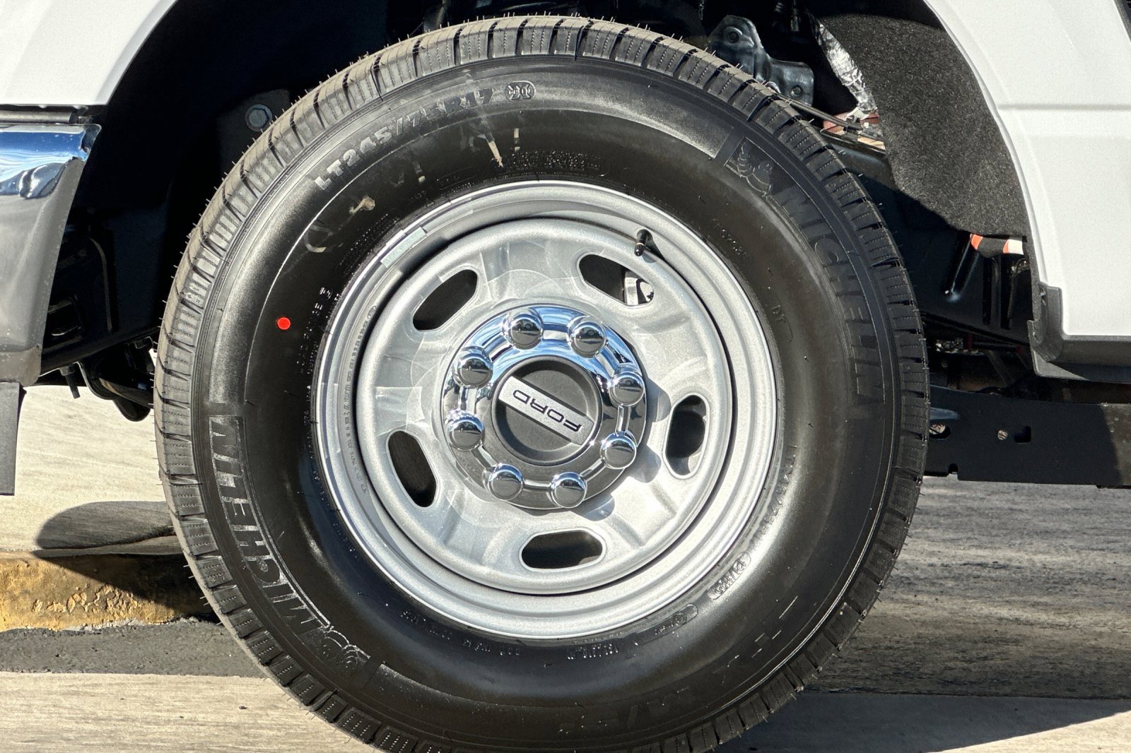 New 2026 Ford F250 XL w/ XL Chrome Package image 22