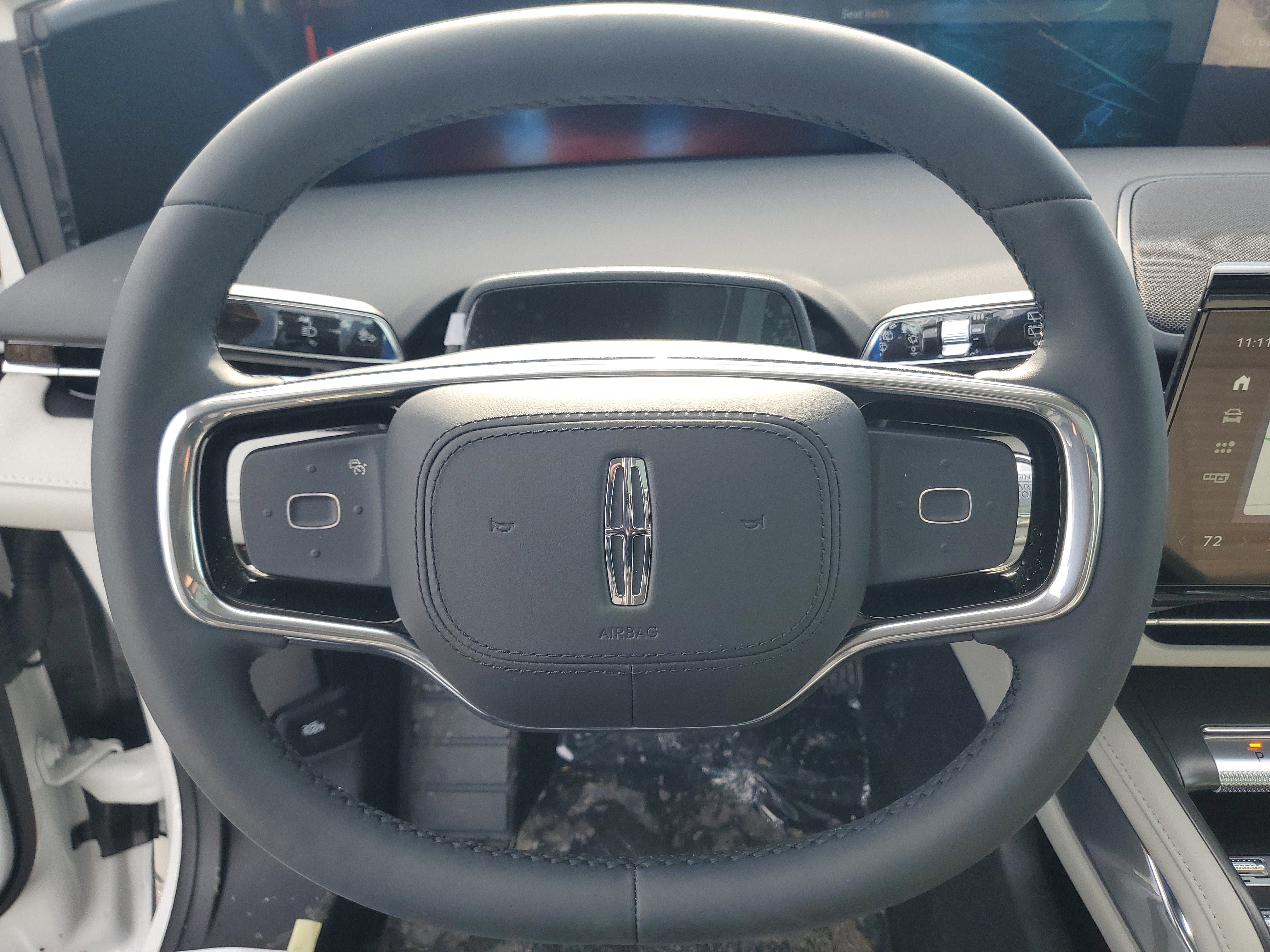 New 2026 Lincoln Nautilus Reserve image 16