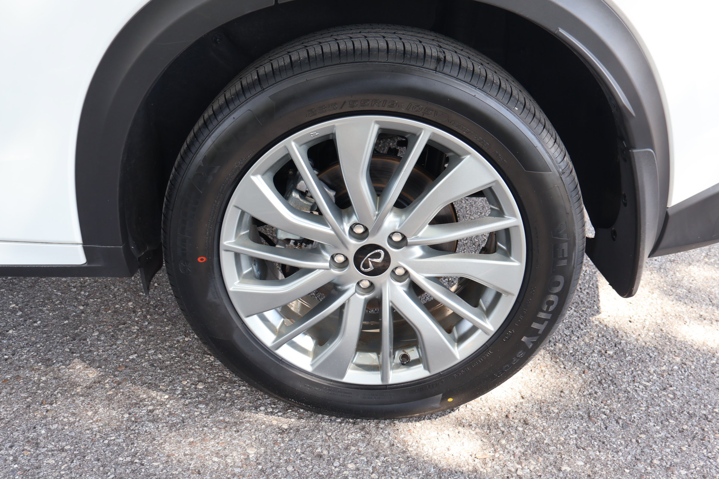 Certified 2023 INFINITI QX50 Luxe FWD image 14