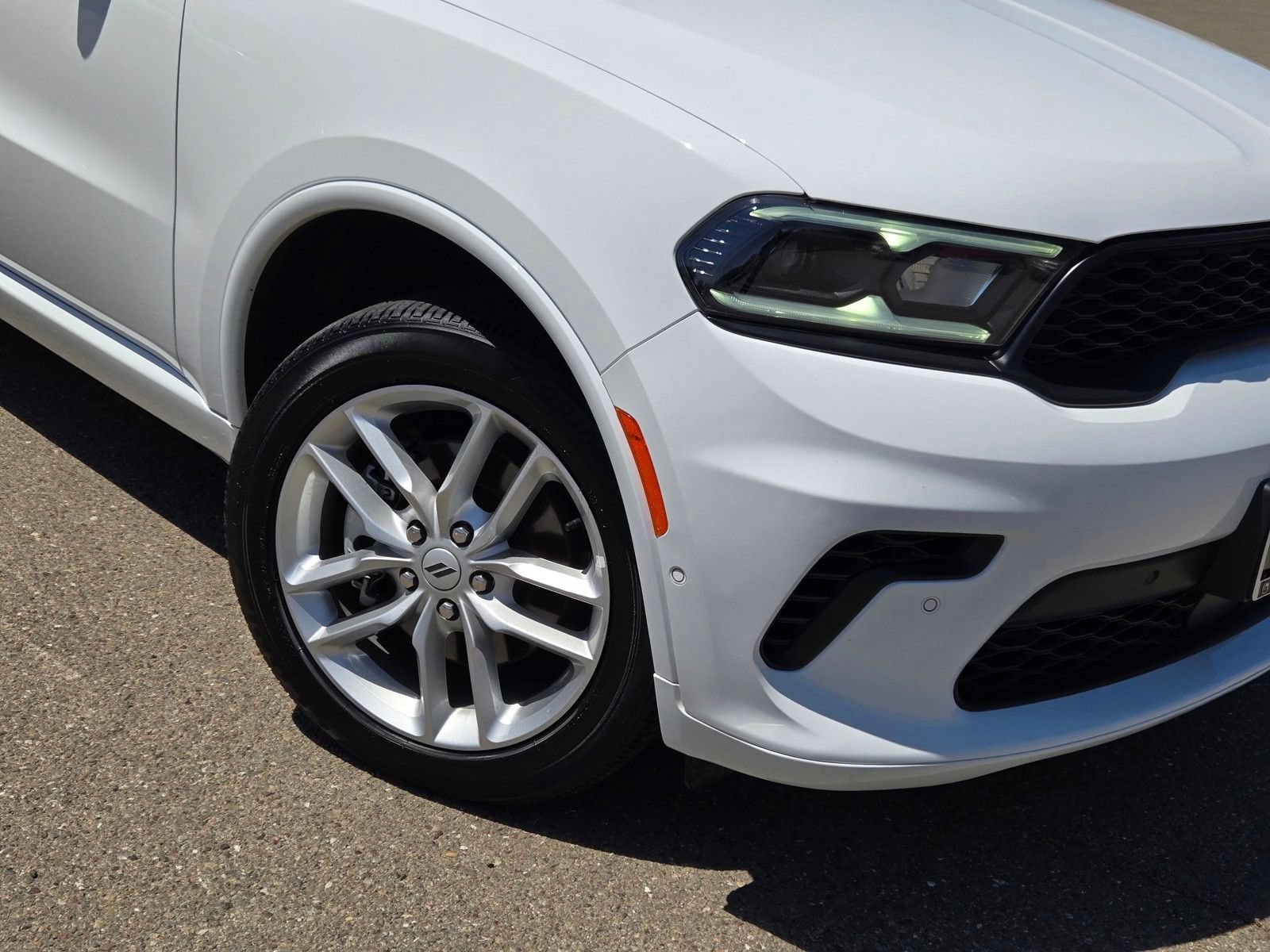 Used 2025 Dodge Durango GT AWD/4WD image 9