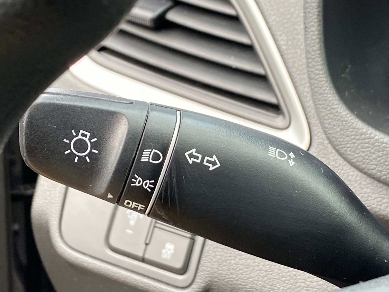 Used 2021 Hyundai Accent SE image 16