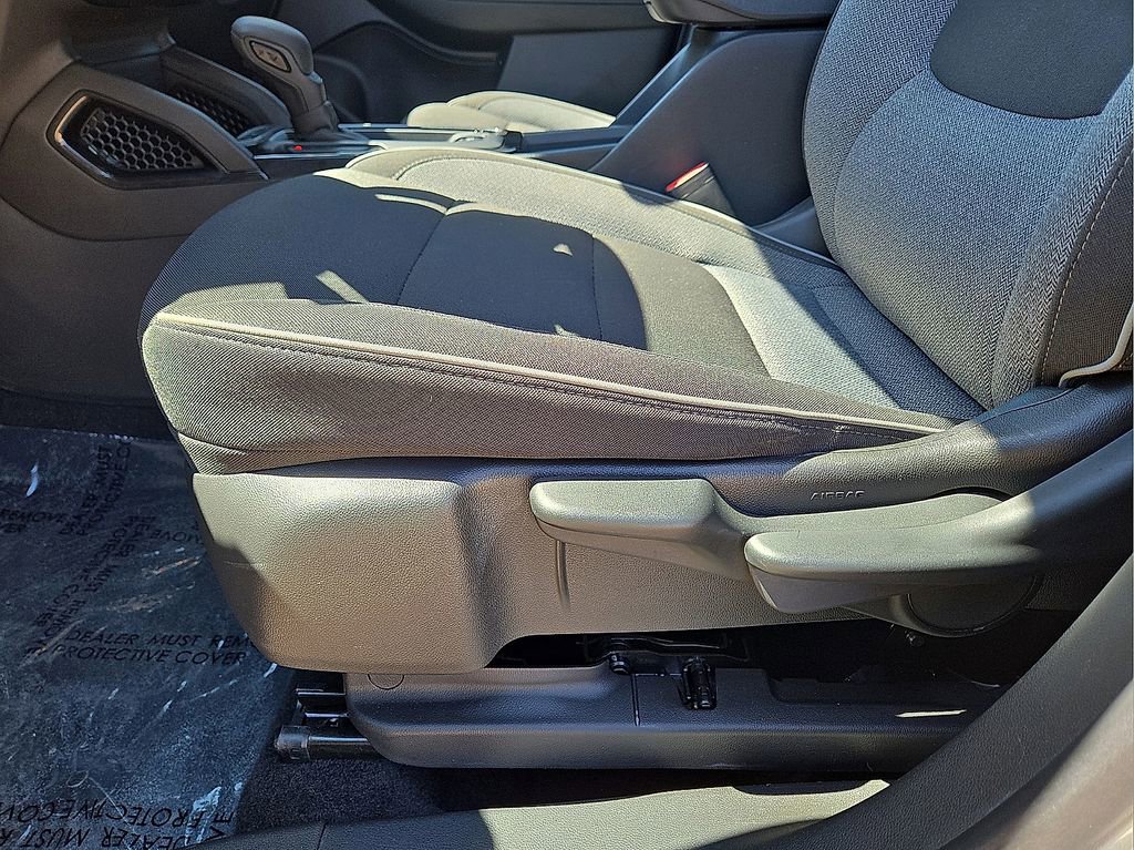 Used 2025 Chevrolet TrailBlazer LT FWD image 23
