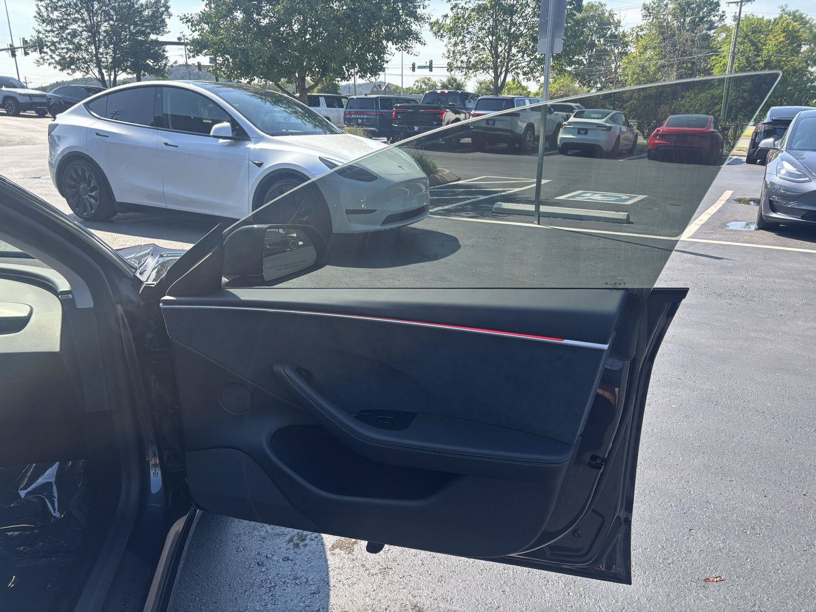 Used 2024 Tesla Model 3 Performance AWD/4WD image 15