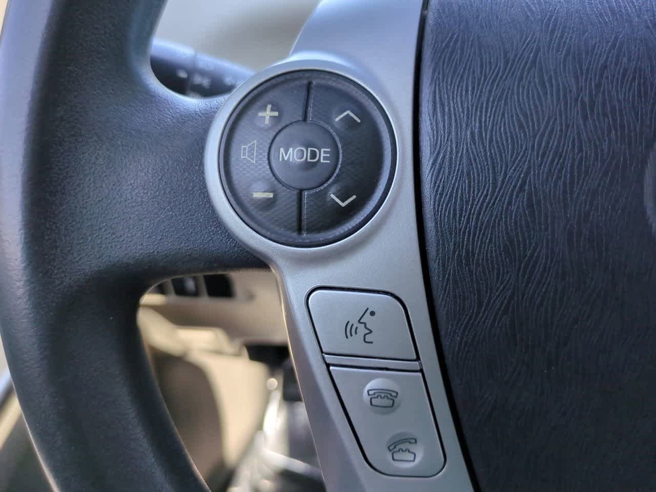 Used 2014 Toyota Prius V Three FWD image 22