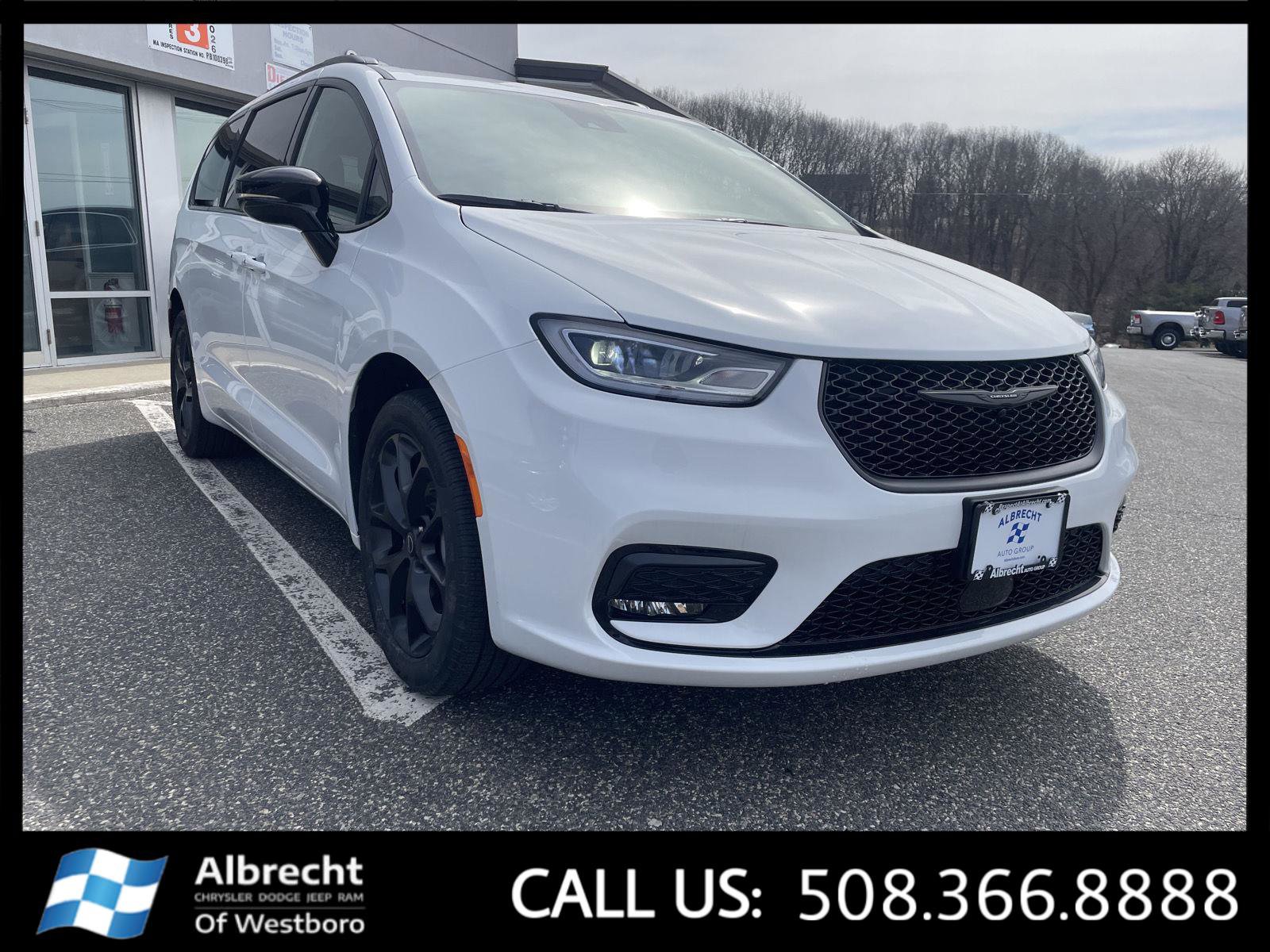 New 2026 Chrysler Pacifica Select w/ S Appearance Package image 7