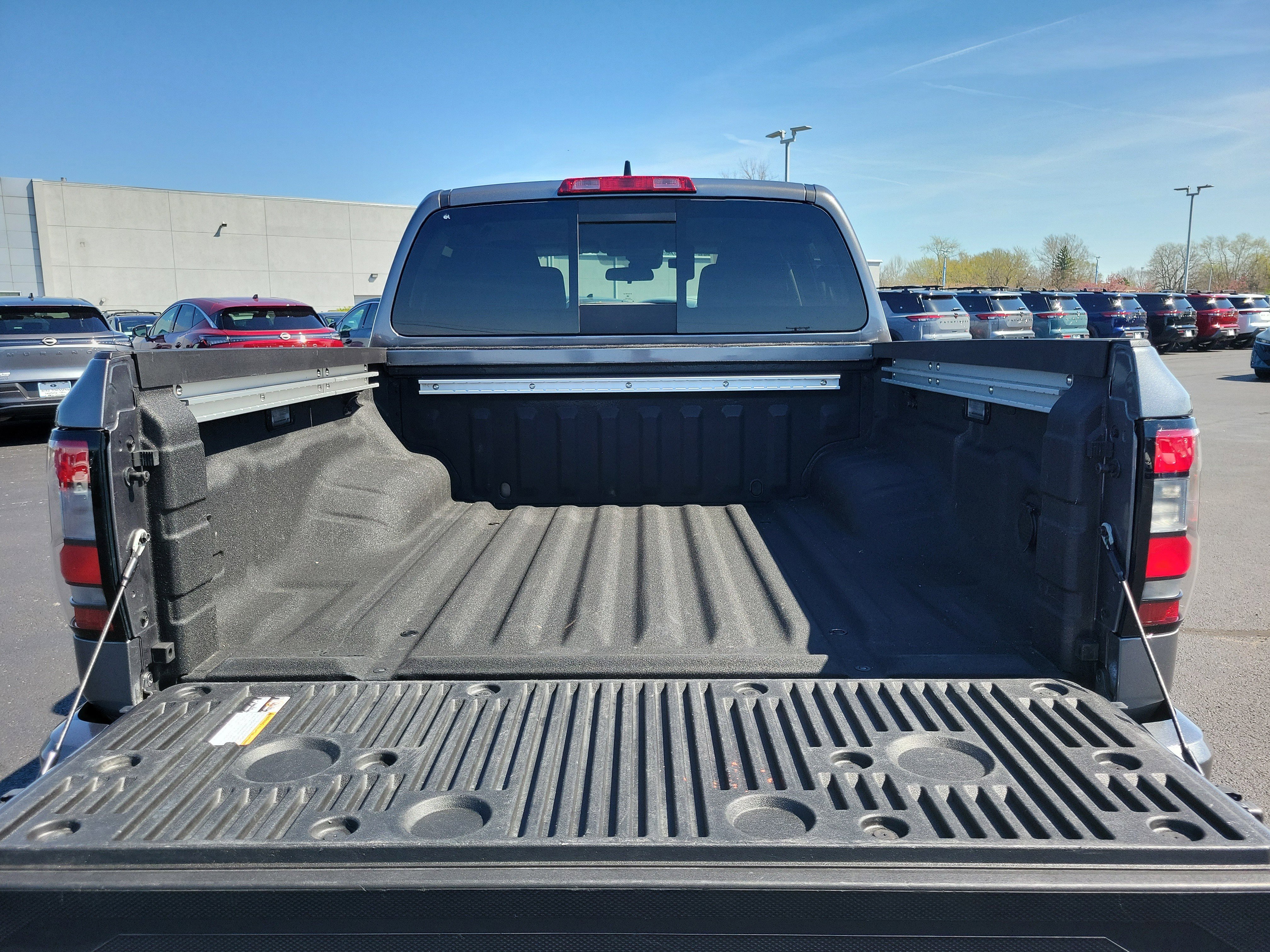 Certified 2023 Nissan Frontier SV w/ SV Convenience Package image 8