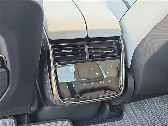 Used 2022 Rivian R1T Adventure AWD/4WD image 18