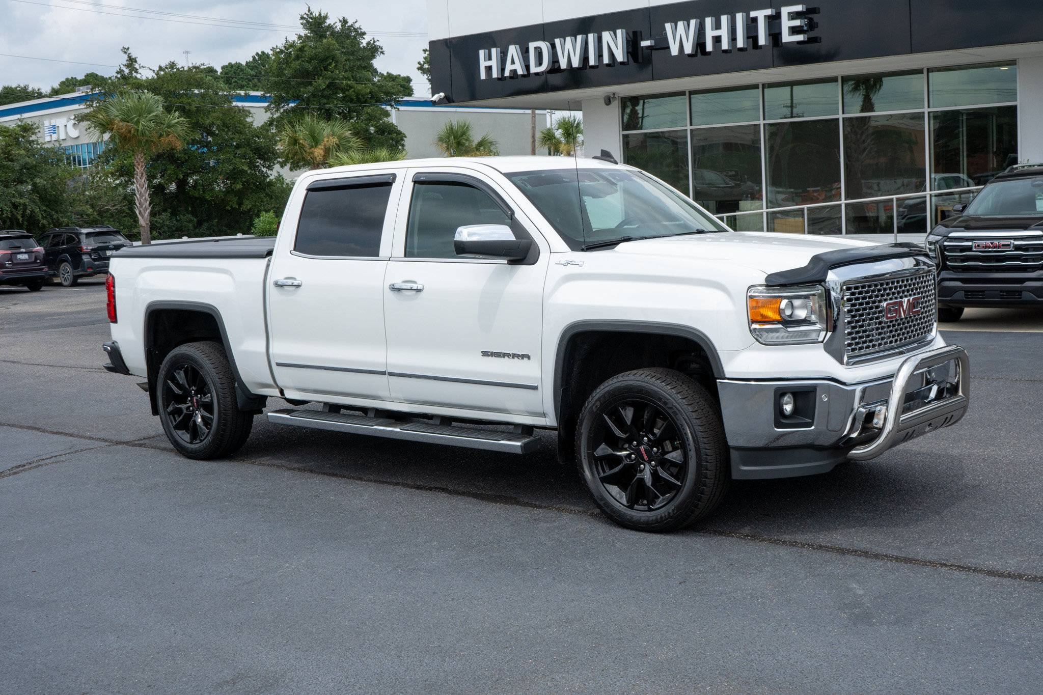 Used 2015 GMC Sierra 1500 SLT w/ SLT Preferred Package