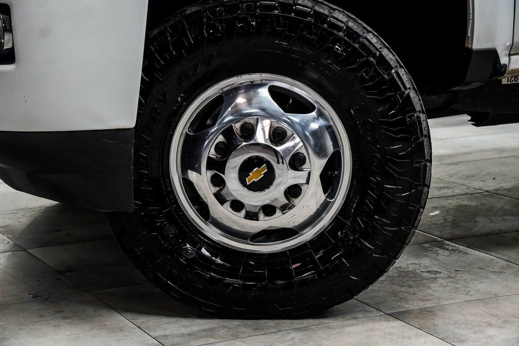 Used 2019 Chevrolet Silverado 3500 High Country w/ Duramax Plus Package image 3