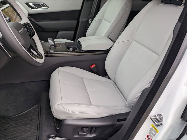 New 2026 Land Rover Range Rover Velar Dynamic SE image 12
