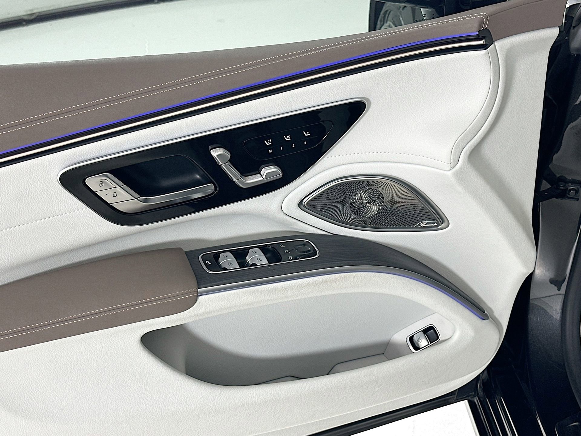 Certified 2022 Mercedes-Benz EQS 580 4MATIC Sedan image 19