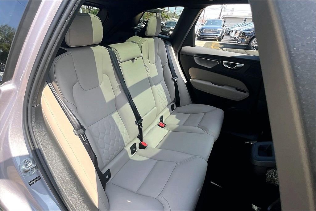 New 2026 Volvo XC60 B5 Plus w/ Protection Package Premier AWD/4WD image 16