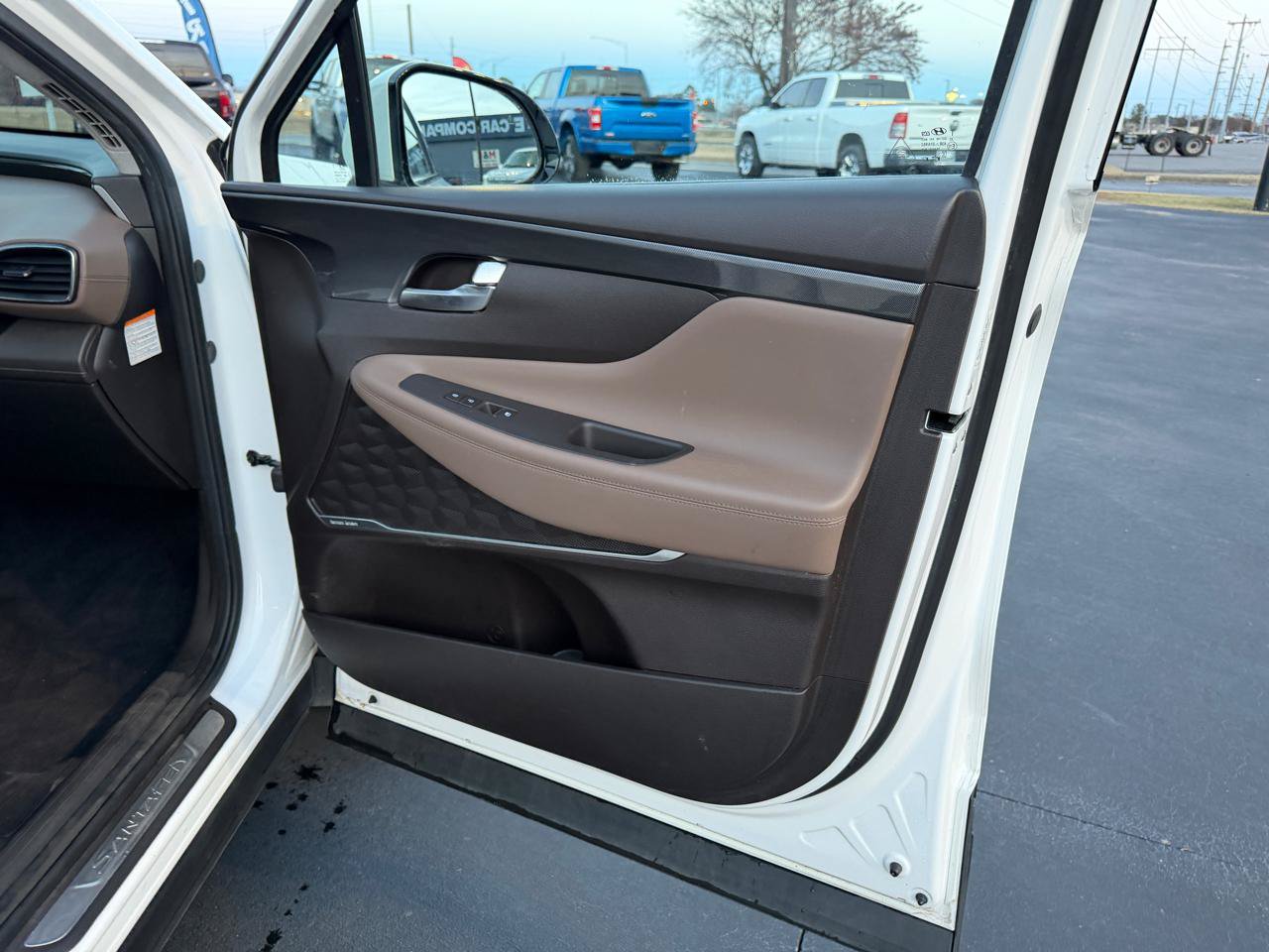 Used 2022 Hyundai Santa Fe Limited AWD/4WD image 16