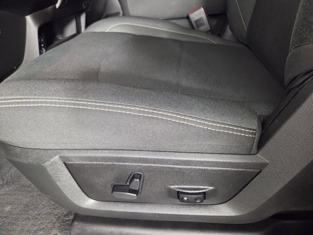 Used 2026 RAM 2500 Big Horn AWD/4WD image 11