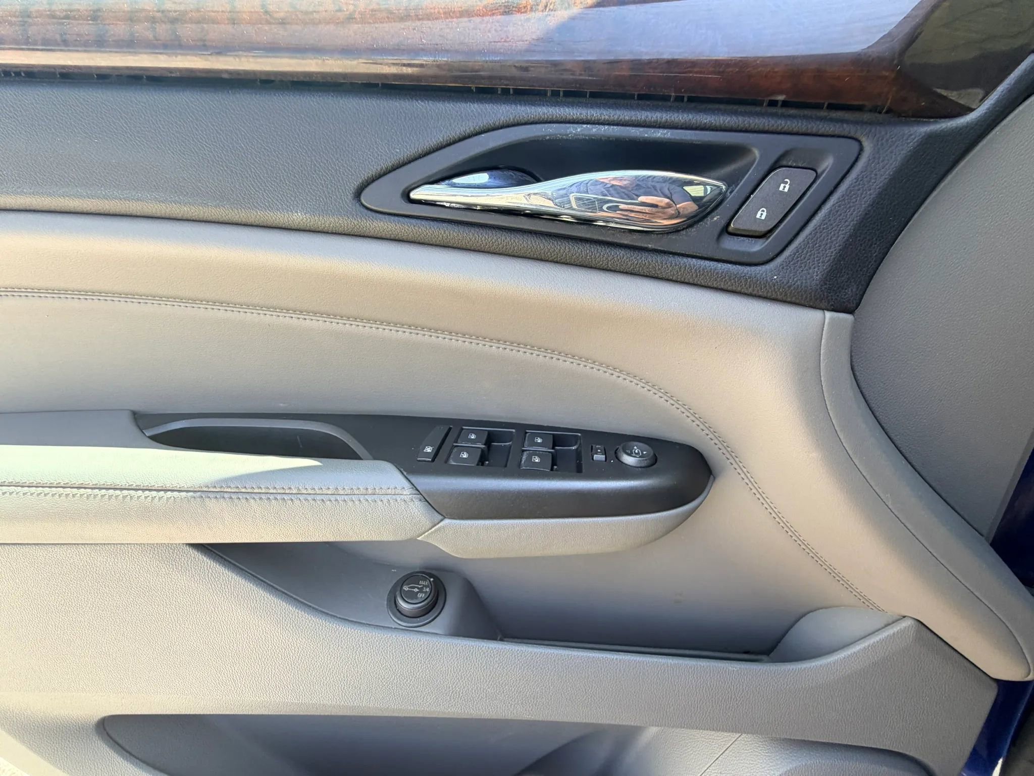 Used 2012 Cadillac SRX Performance FWD image 15