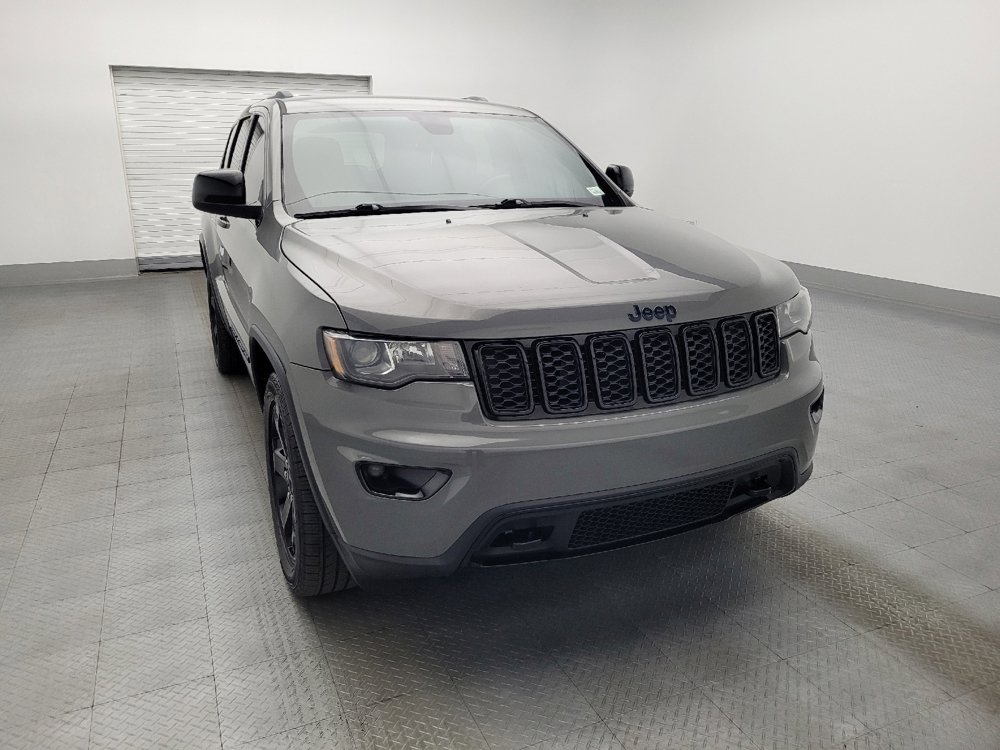 Used 2019 Jeep Grand Cherokee Laredo image 14