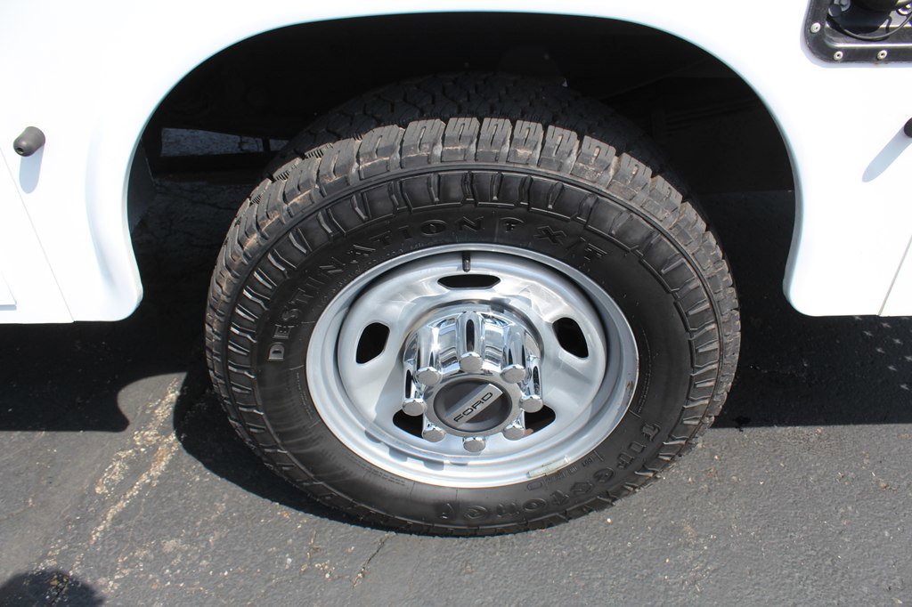 Used 2023 Ford F350 XL w/ XL Chrome Package AWD/4WD image 30