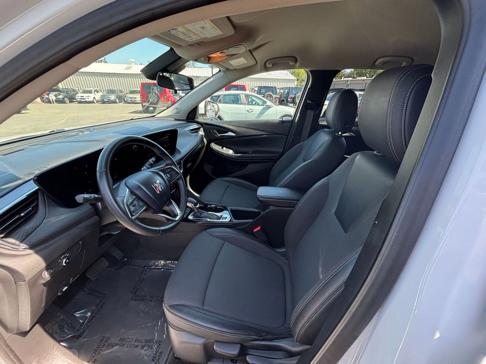 Used 2025 Buick Encore GX Preferred FWD image 25