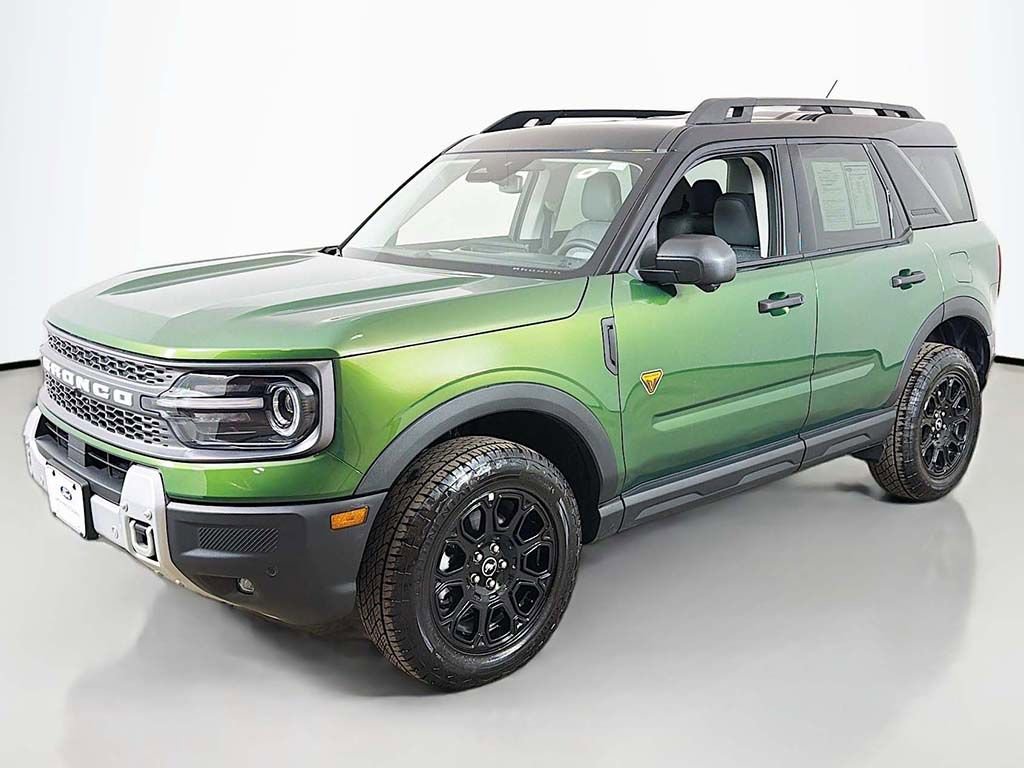 Used 2025 Ford Bronco Sport Badlands image 7