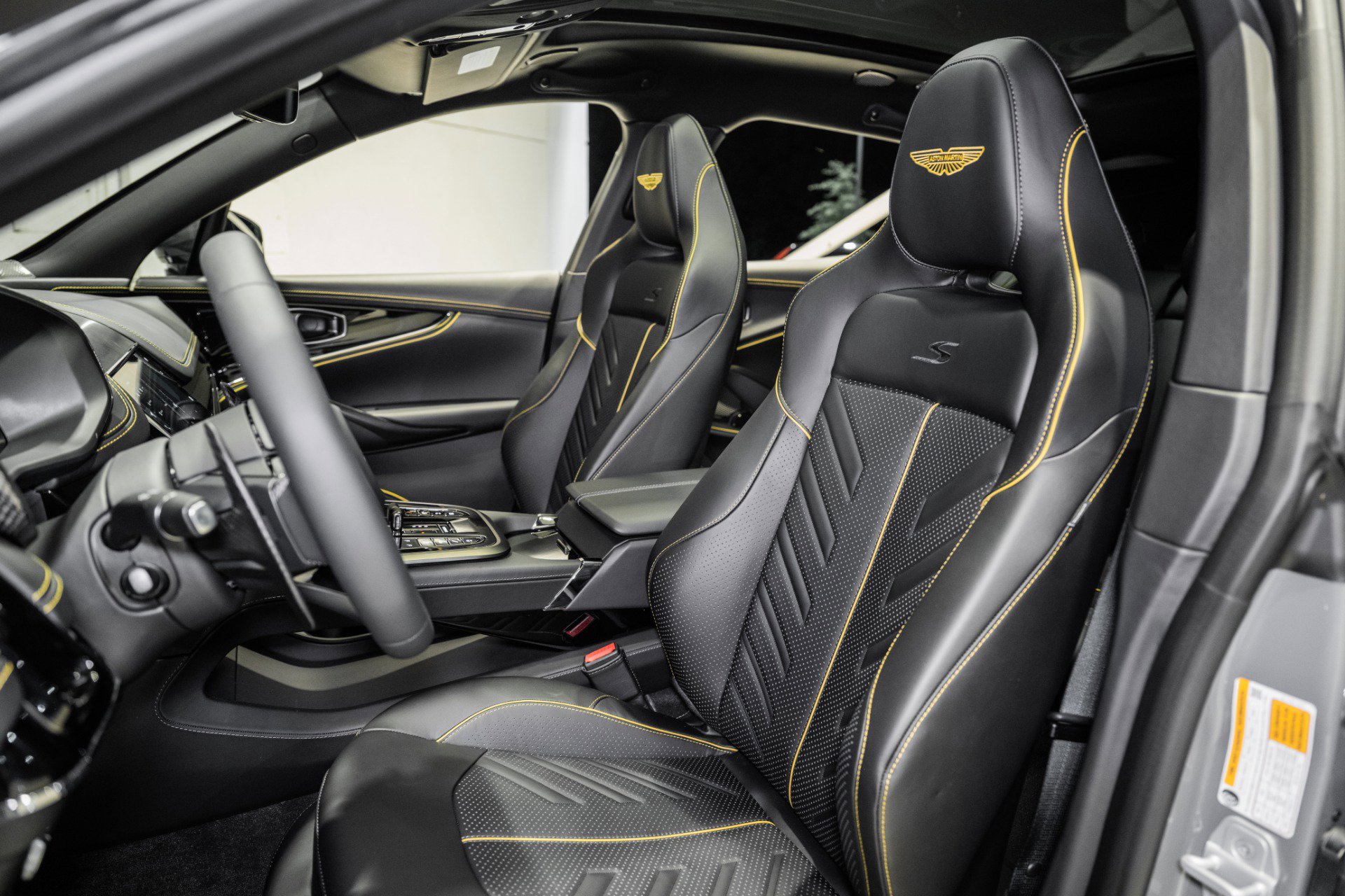 New 2026 Aston Martin DBX S AWD/4WD image 12