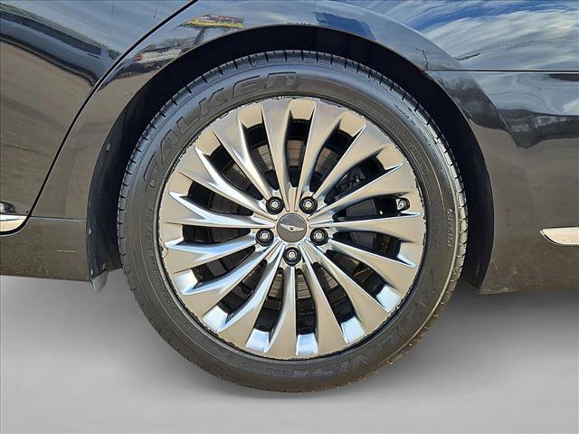 Used 2018 Genesis G90 3.3T Premium image 25