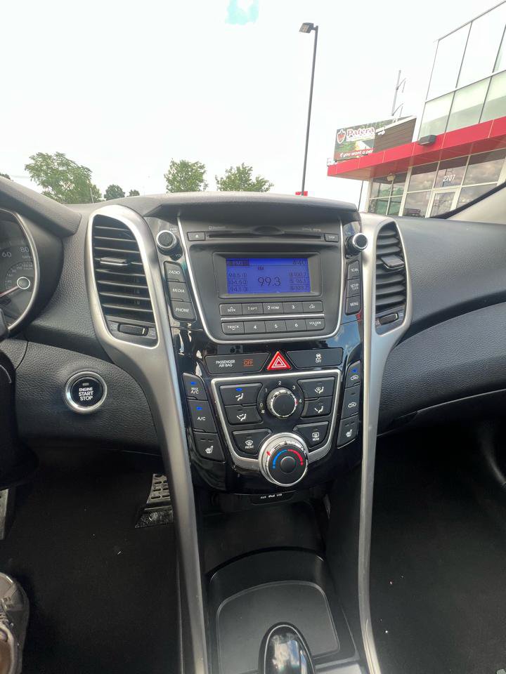 Used 2013 Hyundai Elantra GT w/ Touch & Go Pkg FWD image 19