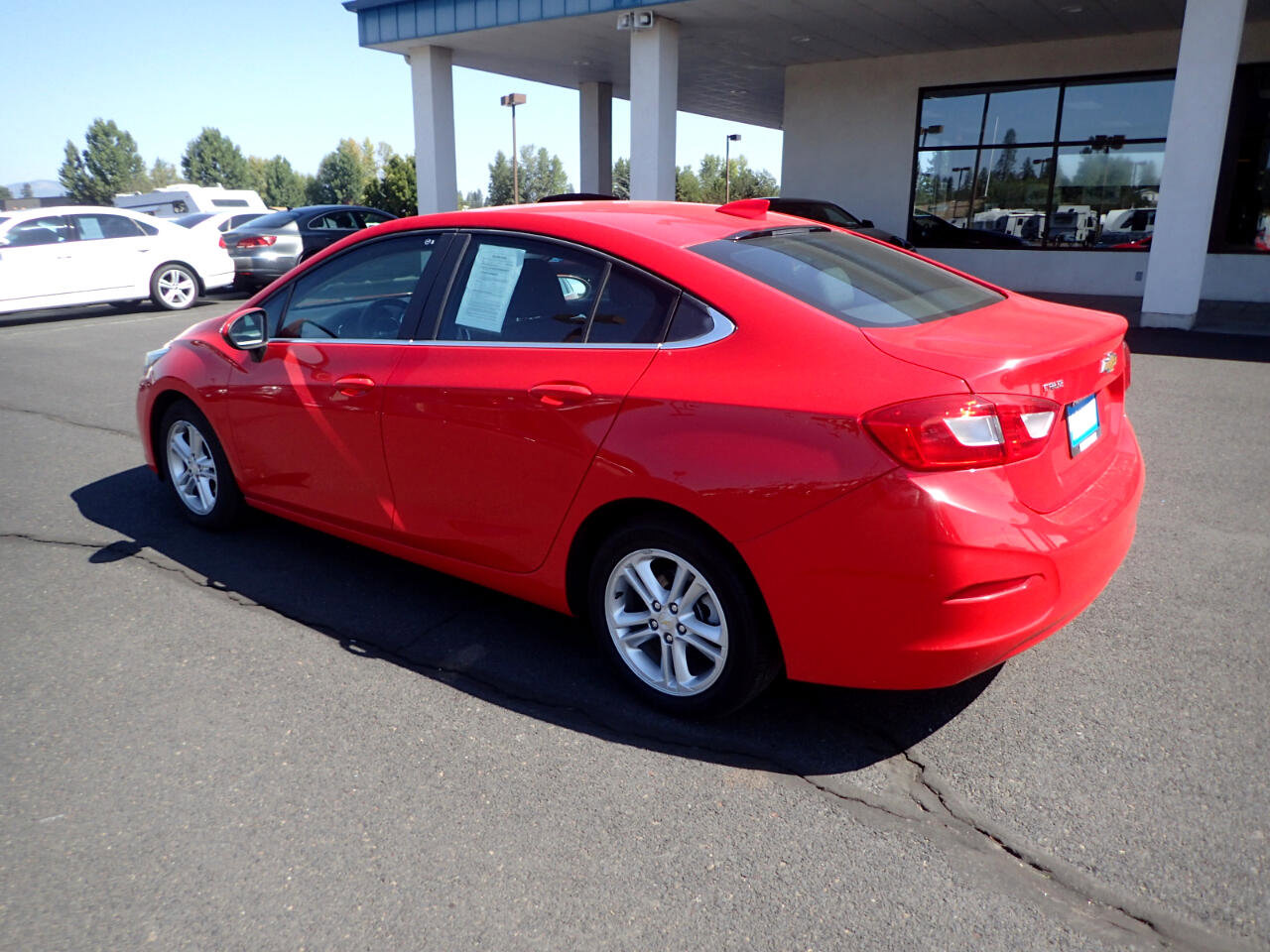 Used 2018 Chevrolet Cruze LT w/ LT Fleet Convenience Package image 3