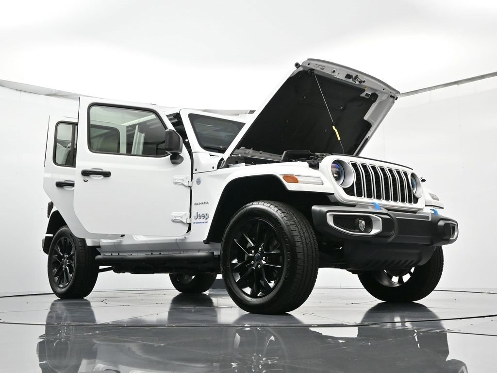 Used 2024 Jeep Wrangler Unlimited Sahara w/ Safety Group image 52