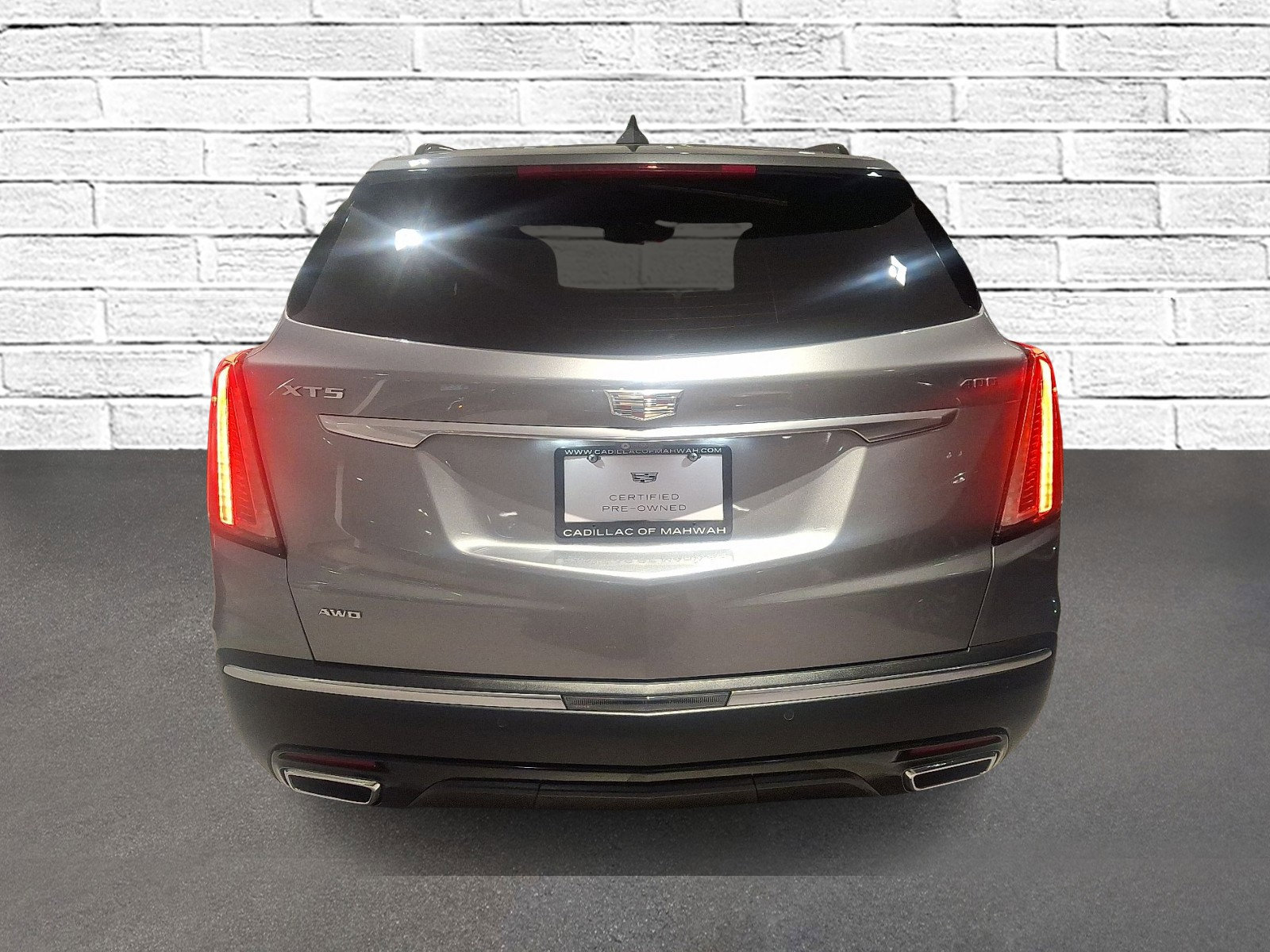 Certified 2023 Cadillac XT5 Sportv w/ Technology Package image 4