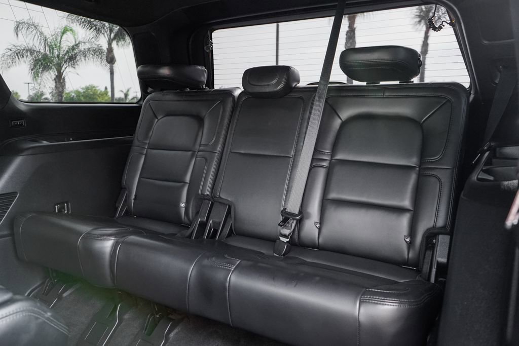 Used 2020 Lincoln Navigator Reserve w/ Equipment Group 208A Reserve image 40