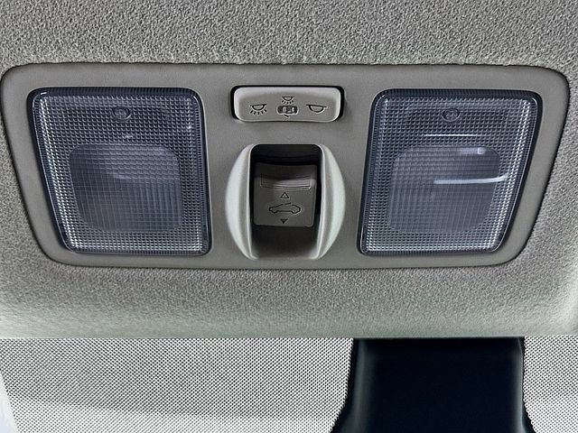Used 2023 Hyundai Venue SEL w/ Cargo Package FWD image 21