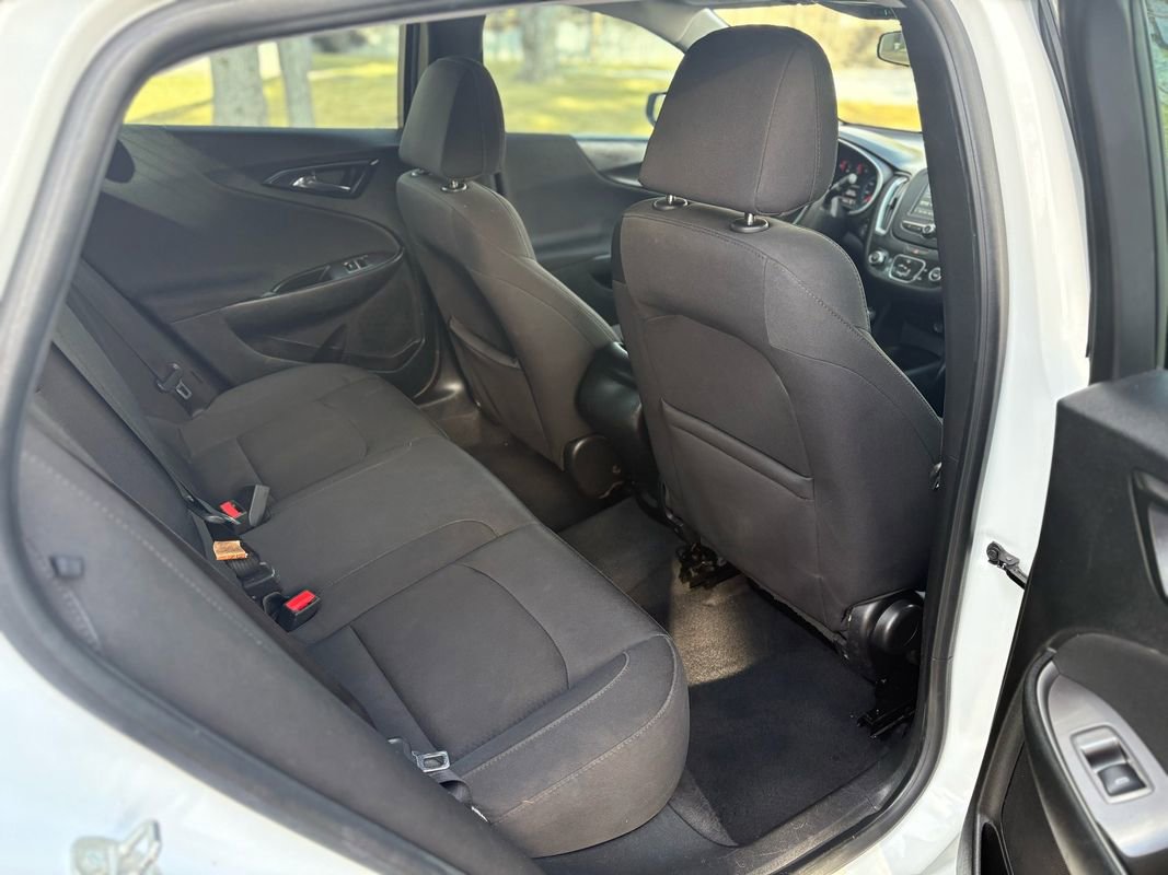 Used 2018 Chevrolet Malibu LS image 14