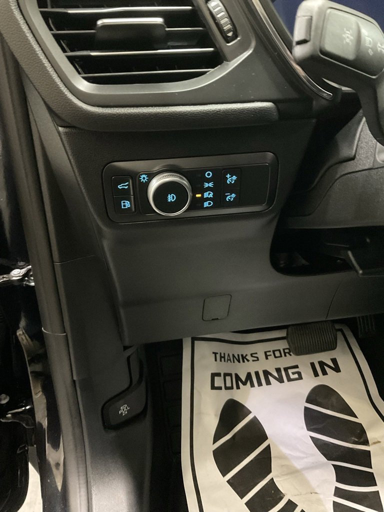 Used 2022 Ford Escape Titanium image 8