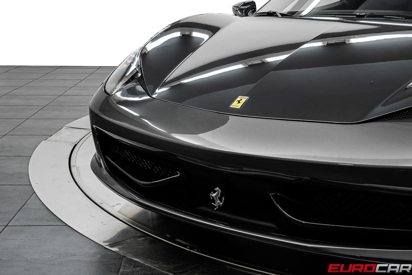 Used 2014 Ferrari 458 Italia Coupe RWD image 11