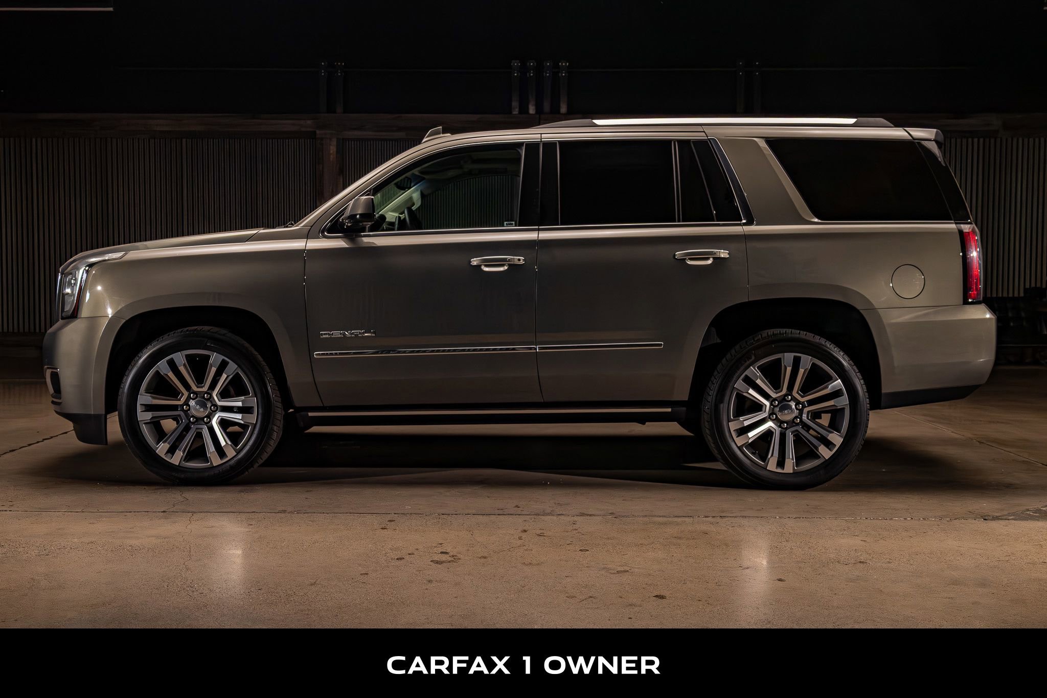 Used 2017 GMC Yukon Denali w/ Open Road Package AWD/4WD image 5