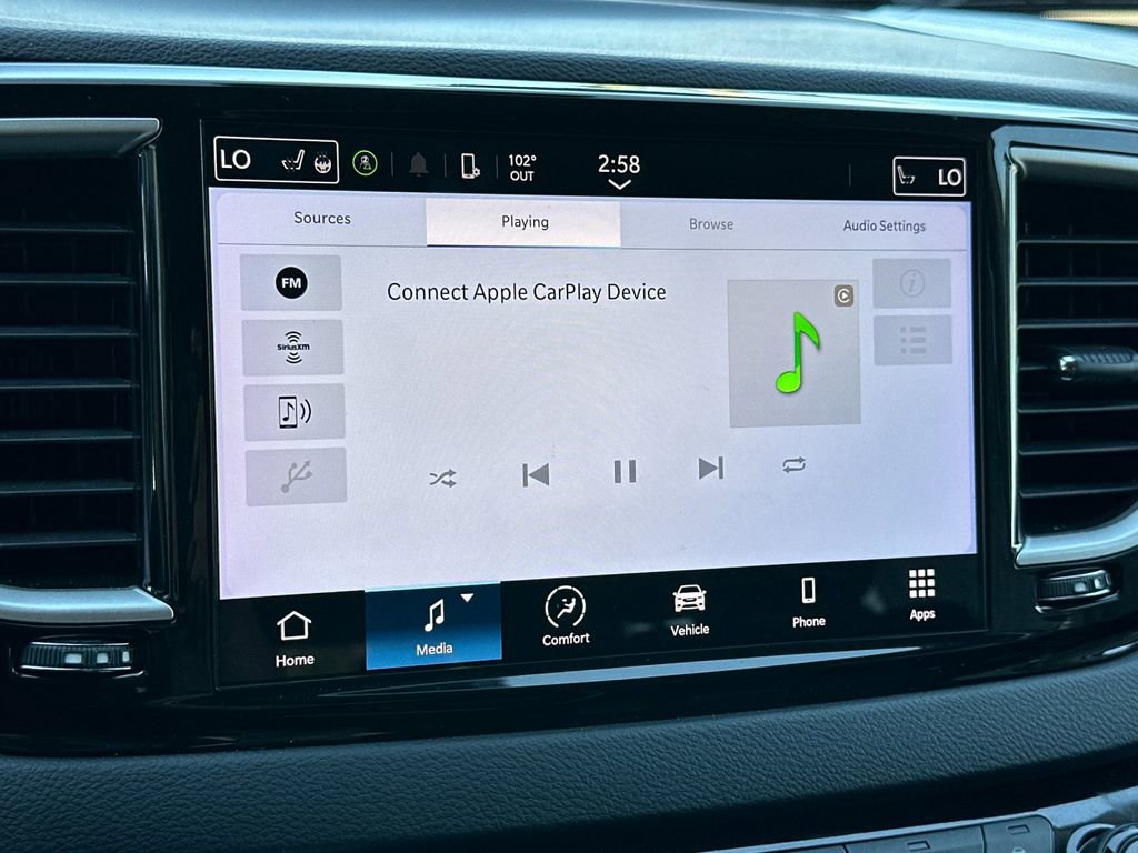 Used 2023 Chrysler Pacifica Touring-L image 19