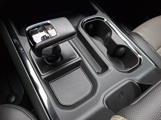 Used 2022 Chevrolet Silverado 1500 ZR2 w/ Technology Package image 12