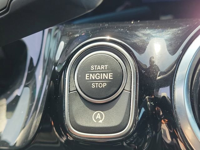 Used 2025 Mercedes-Benz GLA 250 image 26