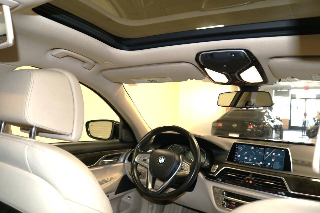Used 2016 BMW 740i RWD image 89