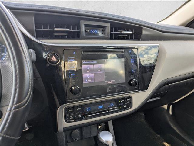 Used 2018 Toyota Corolla LE image 10